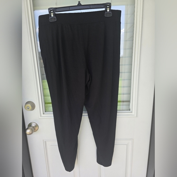 Eileen Fisher Pull On Pants Size PL Black Women Cropped 32x25 Minimalist - Picture 8 of 11